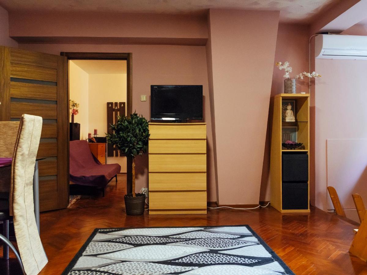 Woody - Cozy And Quiet Place Near Moghioros Park 부쿠레슈티 외부 사진